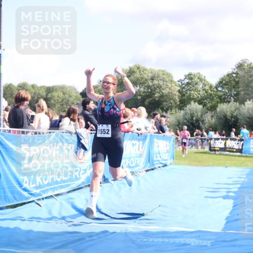 25.08.2024 - Elbe Triathlon Hamburg H.Heesch http://msf.ph/oto/6872124 25.08.2024 11:59:16 Ziel 478, 1472, 1552 meine-sportfotos.de