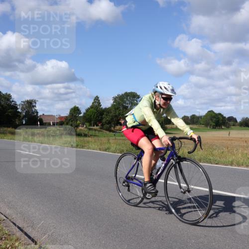 25.08.2024 - Elbe Triathlon Hamburg Fuchs,  Jonas http://msf.ph/oto/6872139 25.08.2024 11:15:36 Radfahren 1509, 1513 meine-sportfotos.de