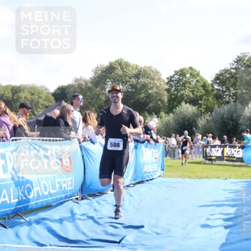 25.08.2024 - Elbe Triathlon Hamburg H.Heesch http://msf.ph/oto/6872140 25.08.2024 11:09:52 Ziel 573, 578, 586, 638 meine-sportfotos.de