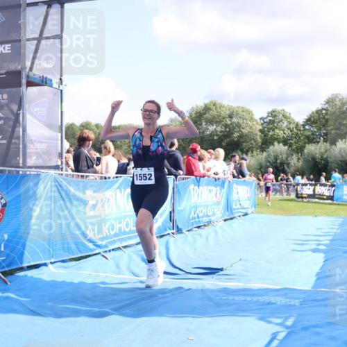 25.08.2024 - Elbe Triathlon Hamburg H.Heesch http://msf.ph/oto/6872146 25.08.2024 11:59:16 Ziel 478, 1472, 1552 meine-sportfotos.de