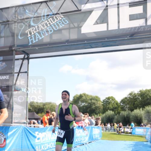25.08.2024 - Elbe Triathlon Hamburg H.Heesch http://msf.ph/oto/6872153 25.08.2024 11:37:11 Ziel 400, 679, 731 meine-sportfotos.de