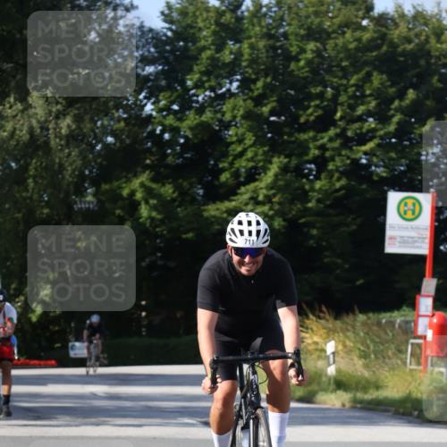25.08.2024 - Elbe Triathlon Hamburg Fuchs,  Jonas http://msf.ph/oto/6872166 25.08.2024 10:33:00 Radfahren 706, 497, 711, 683, 692 meine-sportfotos.de