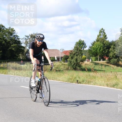 25.08.2024 - Elbe Triathlon Hamburg Fuchs,  Jonas http://msf.ph/oto/6872176 25.08.2024 11:15:40 Radfahren 1509, 1513 meine-sportfotos.de