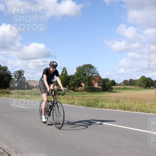 25.08.2024 - Elbe Triathlon Hamburg Fuchs,  Jonas http://msf.ph/oto/6872188 25.08.2024 11:15:40 Radfahren 1509, 1513 meine-sportfotos.de