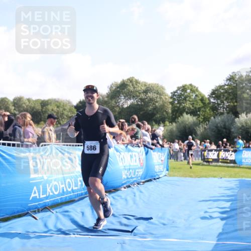 25.08.2024 - Elbe Triathlon Hamburg H.Heesch http://msf.ph/oto/6872196 25.08.2024 11:09:53 Ziel 573, 578, 586, 638 meine-sportfotos.de