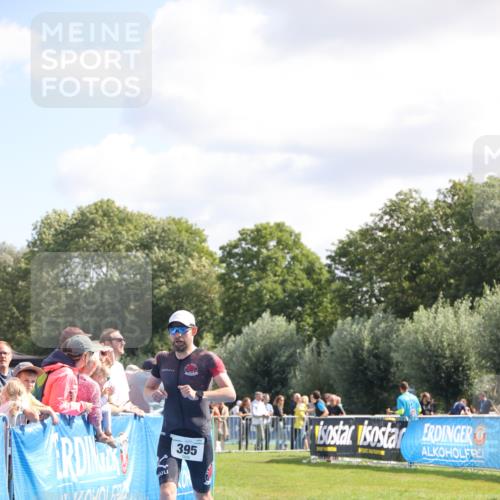 25.08.2024 - Elbe Triathlon Hamburg H.Heesch http://msf.ph/oto/6872200 25.08.2024 11:37:22 Ziel 395 meine-sportfotos.de