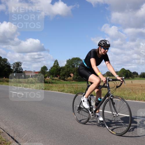 25.08.2024 - Elbe Triathlon Hamburg Fuchs,  Jonas http://msf.ph/oto/6872201 25.08.2024 11:15:41 Radfahren 1509, 1513 meine-sportfotos.de