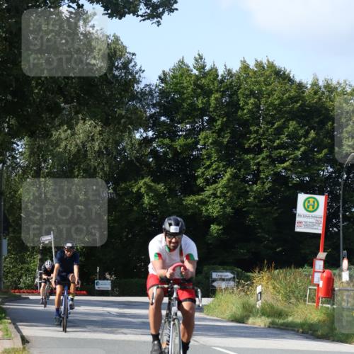 25.08.2024 - Elbe Triathlon Hamburg Fuchs,  Jonas http://msf.ph/oto/6872204 25.08.2024 10:33:02 Radfahren 706, 497, 711, 683, 692, 411 meine-sportfotos.de