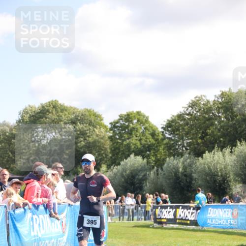 25.08.2024 - Elbe Triathlon Hamburg H.Heesch http://msf.ph/oto/6872205 25.08.2024 11:37:22 Ziel 395 meine-sportfotos.de
