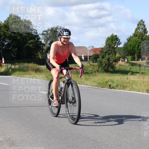 25.08.2024 - Elbe Triathlon Hamburg Fuchs,  Jonas http://msf.ph/oto/6872224 25.08.2024 11:15:53 Radfahren 1489, 1690 meine-sportfotos.de