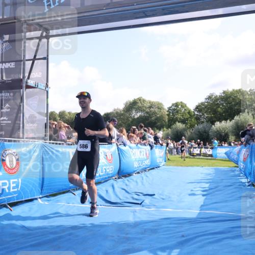 25.08.2024 - Elbe Triathlon Hamburg H.Heesch http://msf.ph/oto/6872226 25.08.2024 11:09:53 Ziel 573, 578, 586, 638 meine-sportfotos.de
