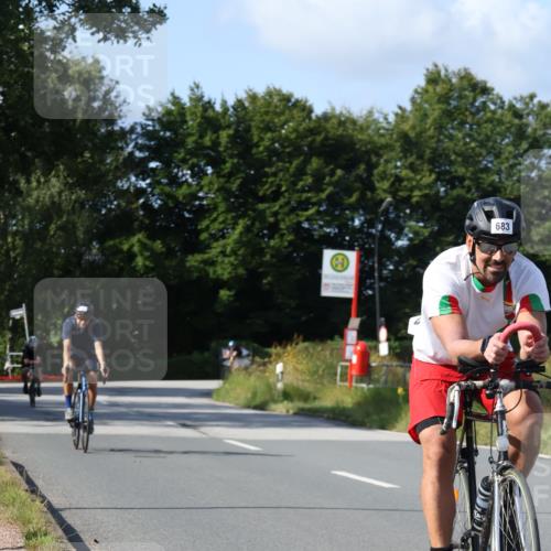 25.08.2024 - Elbe Triathlon Hamburg Fuchs,  Jonas http://msf.ph/oto/6872240 25.08.2024 10:33:03 Radfahren 497, 711, 683, 692, 411 meine-sportfotos.de