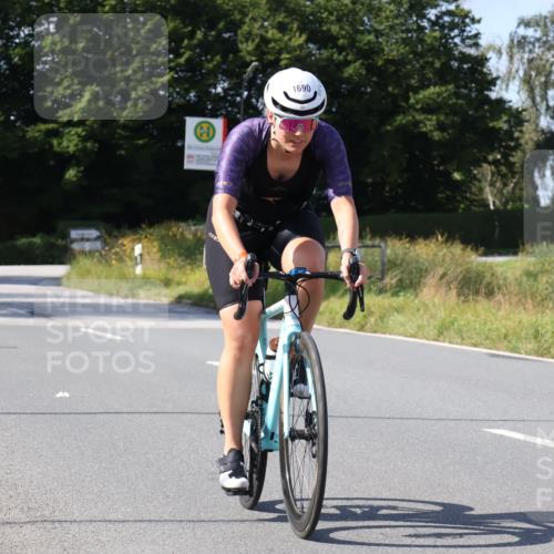 25.08.2024 - Elbe Triathlon Hamburg Fuchs,  Jonas http://msf.ph/oto/6872241 25.08.2024 11:15:55 Radfahren 1489, 1690, 1543 meine-sportfotos.de