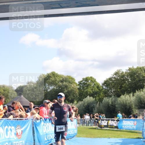 25.08.2024 - Elbe Triathlon Hamburg H.Heesch http://msf.ph/oto/6872245 25.08.2024 11:37:23 Ziel 395 meine-sportfotos.de