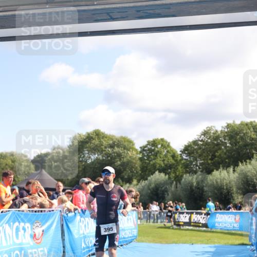 25.08.2024 - Elbe Triathlon Hamburg H.Heesch http://msf.ph/oto/6872249 25.08.2024 11:37:23 Ziel 395 meine-sportfotos.de