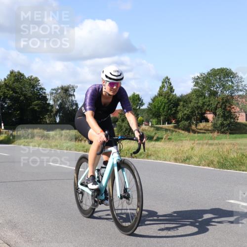 25.08.2024 - Elbe Triathlon Hamburg Fuchs,  Jonas http://msf.ph/oto/6872255 25.08.2024 11:15:55 Radfahren 1489, 1690, 1543 meine-sportfotos.de