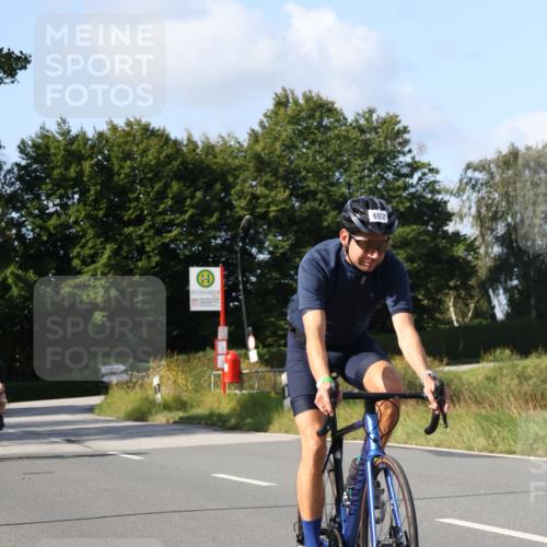 25.08.2024 - Elbe Triathlon Hamburg Fuchs,  Jonas http://msf.ph/oto/6872262 25.08.2024 10:33:05 Radfahren 497, 711, 683, 692, 411, 745 meine-sportfotos.de