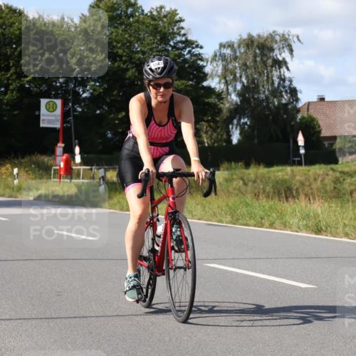 25.08.2024 - Elbe Triathlon Hamburg Fuchs,  Jonas http://msf.ph/oto/6872273 25.08.2024 11:16:00 Radfahren 1690, 1543 meine-sportfotos.de