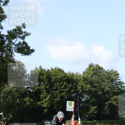 25.08.2024 - Elbe Triathlon Hamburg Fuchs,  Jonas http://msf.ph/oto/6872284 25.08.2024 10:33:07 Radfahren 683, 692, 411, 745 meine-sportfotos.de