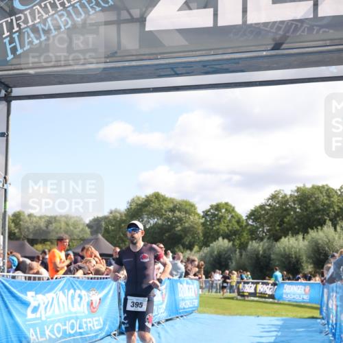 25.08.2024 - Elbe Triathlon Hamburg H.Heesch http://msf.ph/oto/6872289 25.08.2024 11:37:23 Ziel 395 meine-sportfotos.de