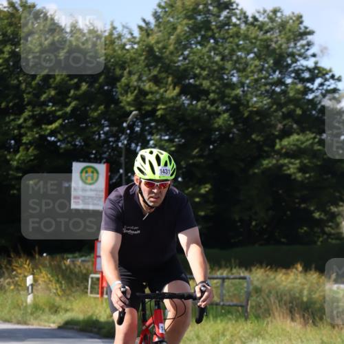 25.08.2024 - Elbe Triathlon Hamburg Fuchs,  Jonas http://msf.ph/oto/6872290 25.08.2024 11:16:33 Radfahren 1431 meine-sportfotos.de