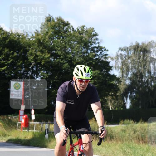 25.08.2024 - Elbe Triathlon Hamburg Fuchs,  Jonas http://msf.ph/oto/6872298 25.08.2024 11:16:34 Radfahren 1431 meine-sportfotos.de