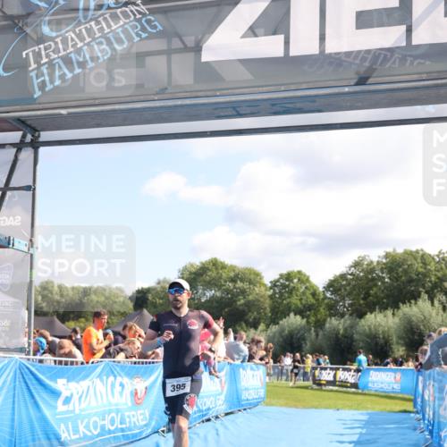 25.08.2024 - Elbe Triathlon Hamburg H.Heesch http://msf.ph/oto/6872304 25.08.2024 11:37:23 Ziel 395 meine-sportfotos.de