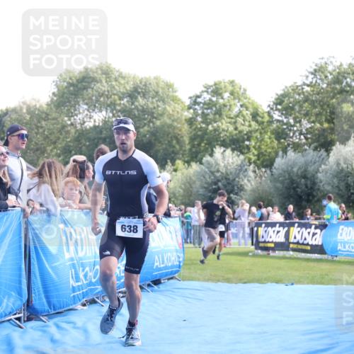 25.08.2024 - Elbe Triathlon Hamburg H.Heesch http://msf.ph/oto/6872312 25.08.2024 11:09:56 Ziel 426, 573, 578, 586, 638 meine-sportfotos.de