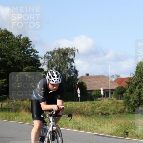 25.08.2024 - Elbe Triathlon Hamburg Fuchs,  Jonas http://msf.ph/oto/6872317 25.08.2024 10:33:08 Radfahren 683, 692, 411, 745 meine-sportfotos.de