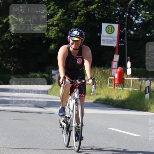 25.08.2024 - Elbe Triathlon Hamburg Fuchs,  Jonas http://msf.ph/oto/6872321 25.08.2024 11:16:44 Radfahren 1527, 1538, 1702 meine-sportfotos.de