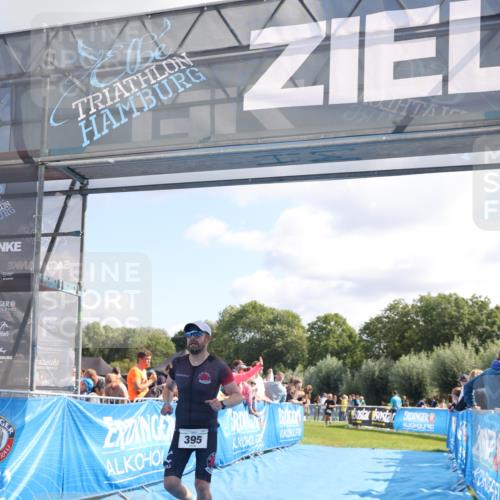 25.08.2024 - Elbe Triathlon Hamburg H.Heesch http://msf.ph/oto/6872329 25.08.2024 11:37:23 Ziel 395 meine-sportfotos.de