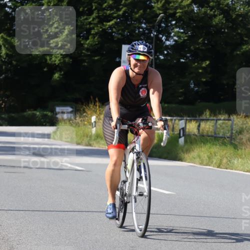 25.08.2024 - Elbe Triathlon Hamburg Fuchs,  Jonas http://msf.ph/oto/6872336 25.08.2024 11:16:44 Radfahren 1527, 1538, 1702 meine-sportfotos.de