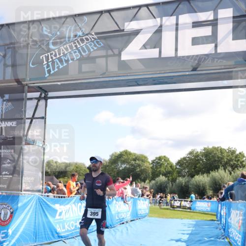 25.08.2024 - Elbe Triathlon Hamburg H.Heesch http://msf.ph/oto/6872337 25.08.2024 11:37:24 Ziel 395, 1417 meine-sportfotos.de