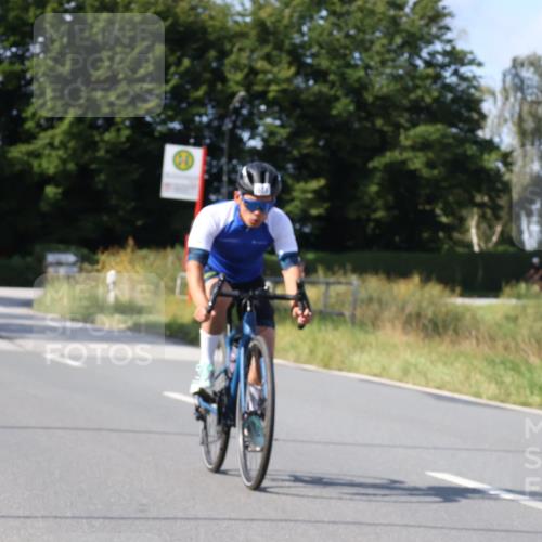25.08.2024 - Elbe Triathlon Hamburg Fuchs,  Jonas http://msf.ph/oto/6872338 25.08.2024 10:33:17 Radfahren 745, 606 meine-sportfotos.de