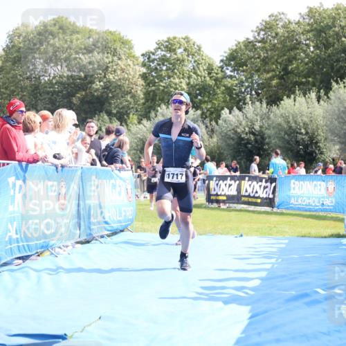 25.08.2024 - Elbe Triathlon Hamburg H.Heesch http://msf.ph/oto/6872355 25.08.2024 11:59:25 Ziel 494, 634, 1472, 1479, 1690, 1717 meine-sportfotos.de