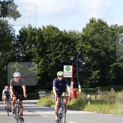 25.08.2024 - Elbe Triathlon Hamburg Fuchs,  Jonas http://msf.ph/oto/6872360 25.08.2024 10:33:29 Radfahren 670, 708, 703, 552 meine-sportfotos.de