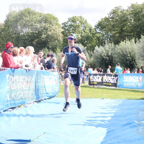 25.08.2024 - Elbe Triathlon Hamburg H.Heesch http://msf.ph/oto/6872368 25.08.2024 11:59:25 Ziel 494, 634, 1472, 1479, 1690, 1717 meine-sportfotos.de