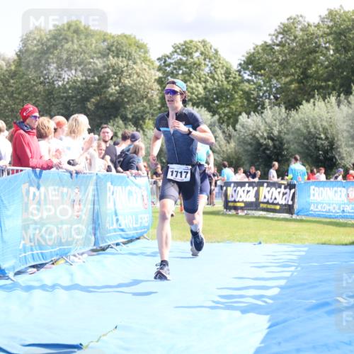 25.08.2024 - Elbe Triathlon Hamburg H.Heesch http://msf.ph/oto/6872375 25.08.2024 11:59:25 Ziel 494, 634, 1472, 1479, 1690, 1717 meine-sportfotos.de