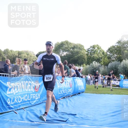 25.08.2024 - Elbe Triathlon Hamburg H.Heesch http://msf.ph/oto/6872378 25.08.2024 11:09:57 Ziel 338, 426, 573, 578, 586, 638 meine-sportfotos.de