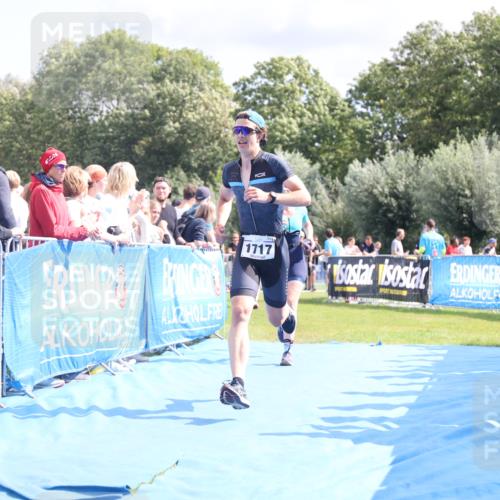 25.08.2024 - Elbe Triathlon Hamburg H.Heesch http://msf.ph/oto/6872384 25.08.2024 11:59:25 Ziel 494, 634, 1472, 1479, 1690, 1717 meine-sportfotos.de