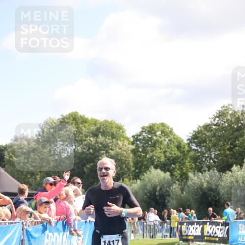 25.08.2024 - Elbe Triathlon Hamburg H.Heesch http://msf.ph/oto/6872396 25.08.2024 11:37:31 Ziel 395, 1417 meine-sportfotos.de