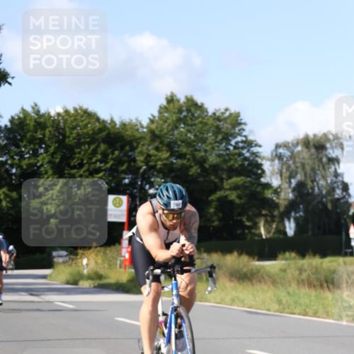 25.08.2024 - Elbe Triathlon Hamburg Fuchs,  Jonas http://msf.ph/oto/6872411 25.08.2024 10:33:36 Radfahren 552, 594, 717, 563, 505 meine-sportfotos.de