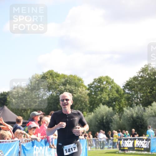 25.08.2024 - Elbe Triathlon Hamburg H.Heesch http://msf.ph/oto/6872423 25.08.2024 11:37:31 Ziel 395, 1417 meine-sportfotos.de
