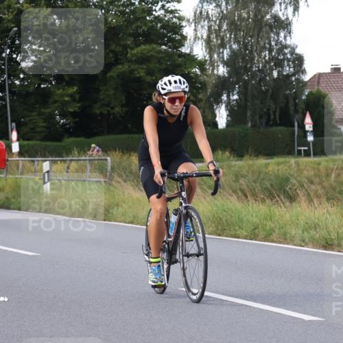 25.08.2024 - Elbe Triathlon Hamburg Fuchs,  Jonas http://msf.ph/oto/6872430 25.08.2024 11:17:08 Radfahren 1714, 1658, 1580 meine-sportfotos.de