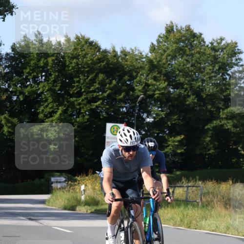 25.08.2024 - Elbe Triathlon Hamburg Fuchs,  Jonas http://msf.ph/oto/6872433 25.08.2024 10:33:38 Radfahren 594, 717, 563, 505, 679 meine-sportfotos.de
