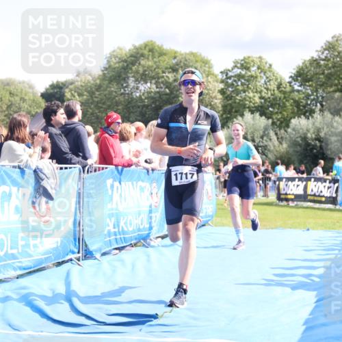 25.08.2024 - Elbe Triathlon Hamburg H.Heesch http://msf.ph/oto/6872442 25.08.2024 11:59:26 Ziel 494, 634, 1472, 1479, 1690, 1717 meine-sportfotos.de