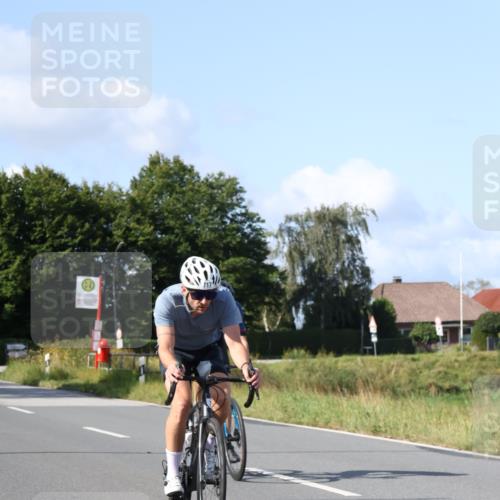 25.08.2024 - Elbe Triathlon Hamburg Fuchs,  Jonas http://msf.ph/oto/6872446 25.08.2024 10:33:38 Radfahren 594, 717, 563, 505, 679 meine-sportfotos.de
