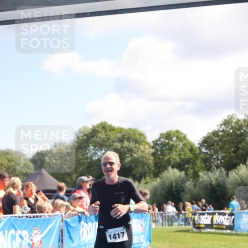 25.08.2024 - Elbe Triathlon Hamburg H.Heesch http://msf.ph/oto/6872449 25.08.2024 11:37:31 Ziel 395, 1417 meine-sportfotos.de