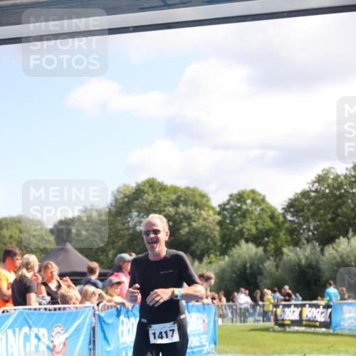 25.08.2024 - Elbe Triathlon Hamburg H.Heesch http://msf.ph/oto/6872455 25.08.2024 11:37:31 Ziel 395, 1417 meine-sportfotos.de