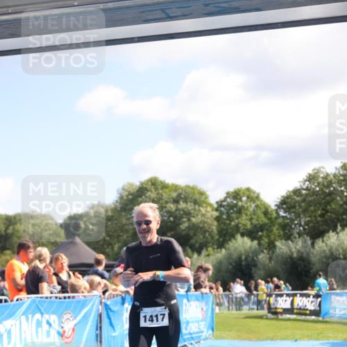 25.08.2024 - Elbe Triathlon Hamburg H.Heesch http://msf.ph/oto/6872466 25.08.2024 11:37:31 Ziel 395, 1417 meine-sportfotos.de